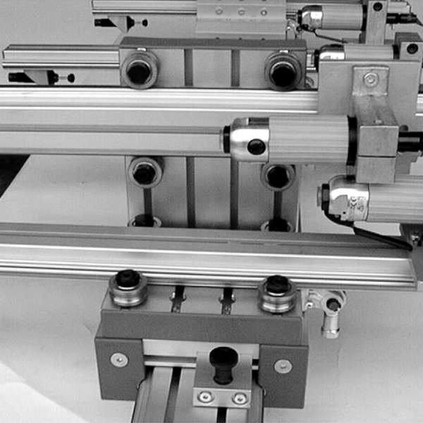 CENTRIČNI VPENJALNI KOMPLET LRK NERJAVEČ